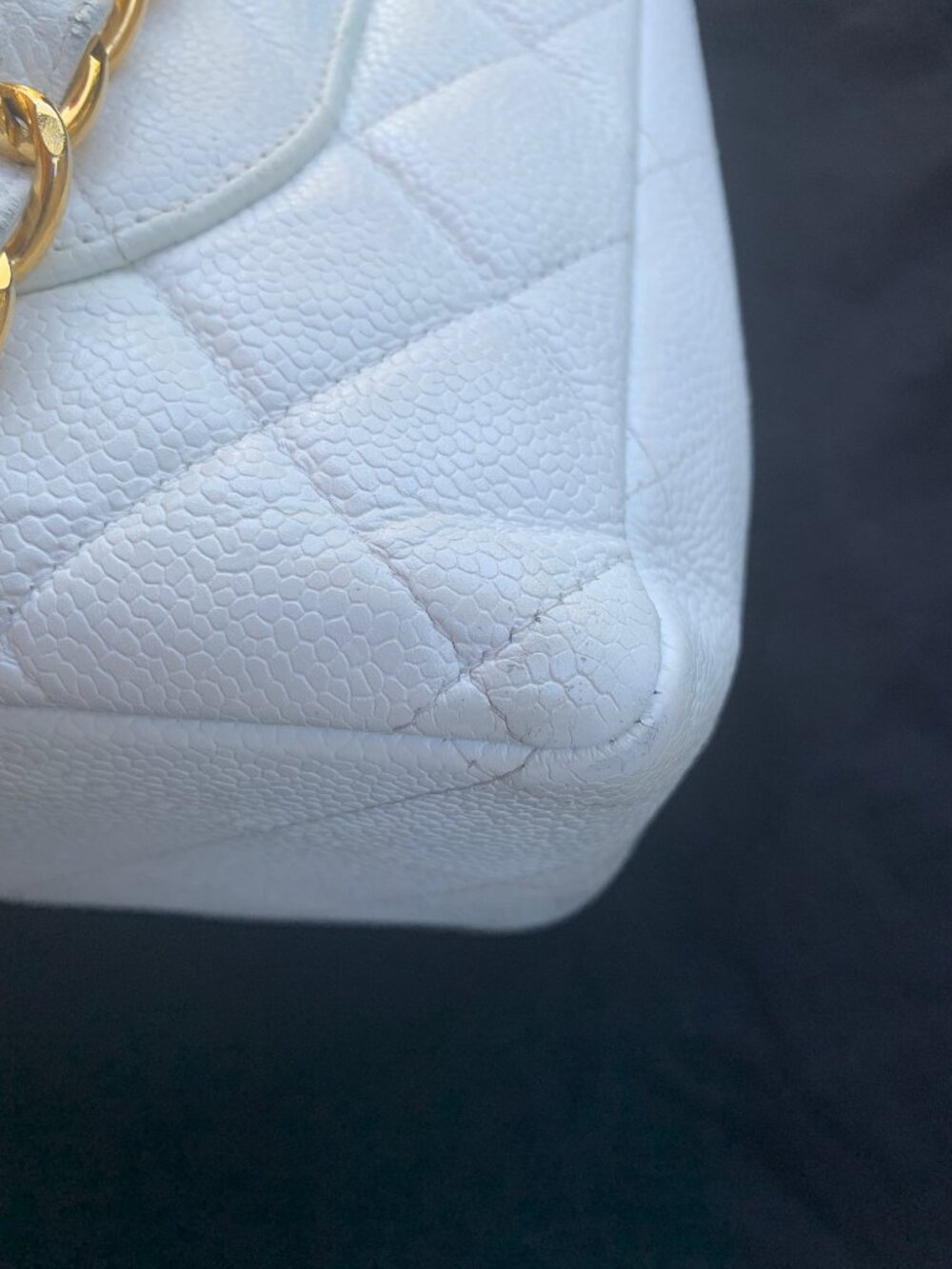 CHANEL Classic White Classic Flap Handbag, Caviar, 24k Hardware, 1997 era - Picture 14 of 17